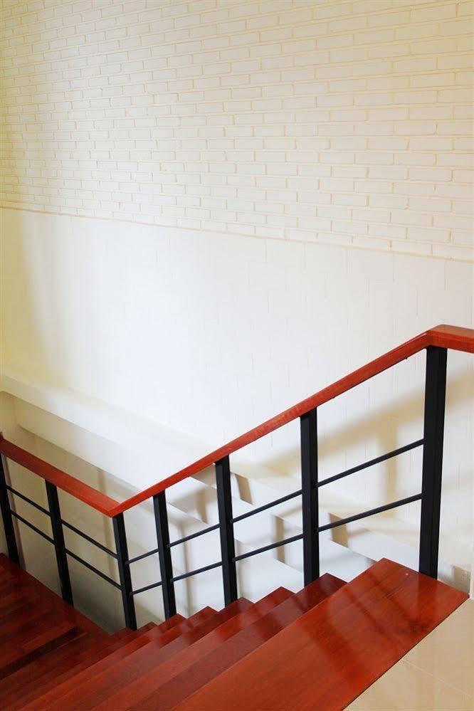 Sakul House Hostel Bangkok Exterior photo